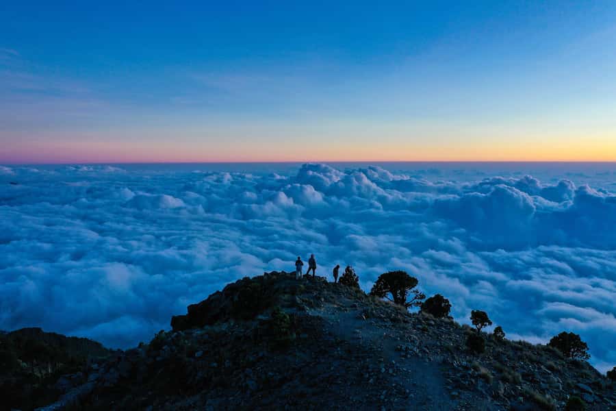 Acatenango Volcano Overnight Hike 2-Day Camping &Fuego Views - Day two: summit sunrise, breakfast with views, then the descent