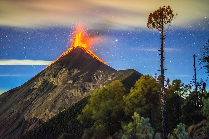 Acatenango Volcano Overnight Hike with Comfort Glamping - Day 1: Volcán de Acatenango and Volcán de Pacaya on the Way to Camp