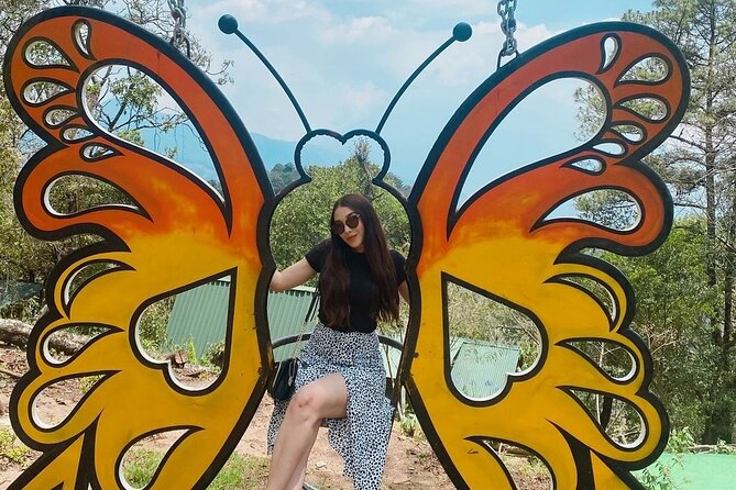 Altamira &Hobbitenango:Movie Themed Nature Parks Private Full-Day - Altamira Nature Park: giant photo moments on natural paths