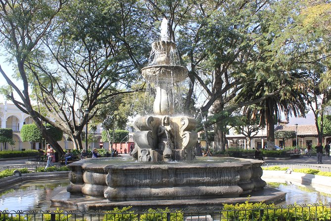 Antigua Classic Cultural Walking City Tour - the best - Stop 3 at Casa Santo Domingo: the museum stop that often steals the show
