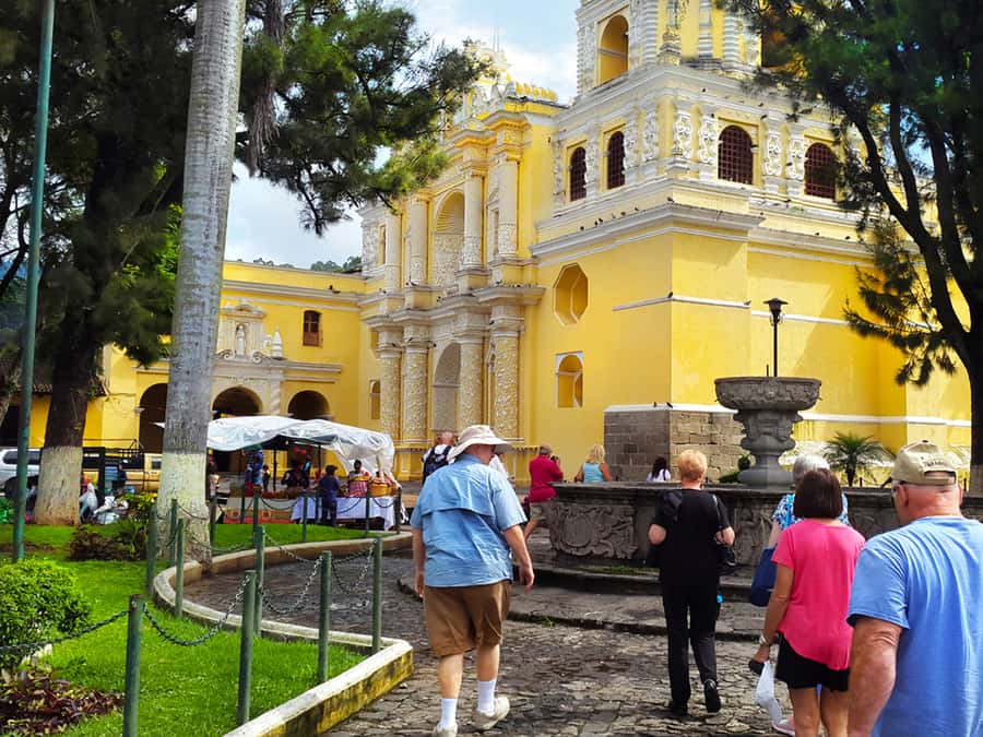 Antigua Guatemala: Morning Tour from Guatemala City - Jade Factory and Museum, where craft becomes context