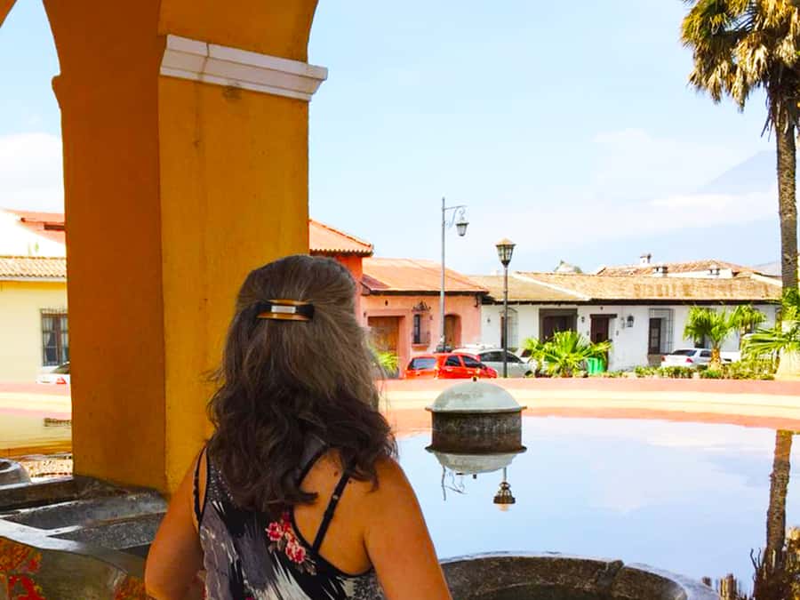 Antigua Guatemala: Morning Tour from Guatemala City - Central Park, the grid plan, and the Las Sirenas story