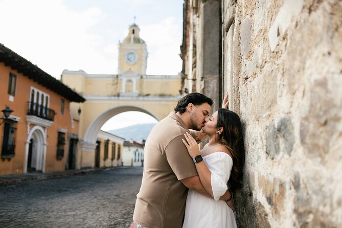 Antigua Guatemala Photoshoot Experience - Claudia’s approach: calm direction, real confidence, and patience with families