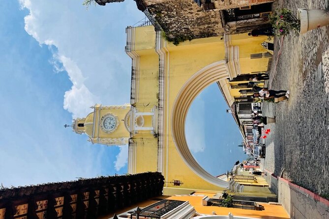 Antigua Guatemala Private Tour: Half Day Tour - San Jose Parish and Cathedral: the 17th century baroque facade