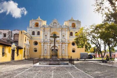 Antigua Guided Tour with lunch from Quetzal Port.