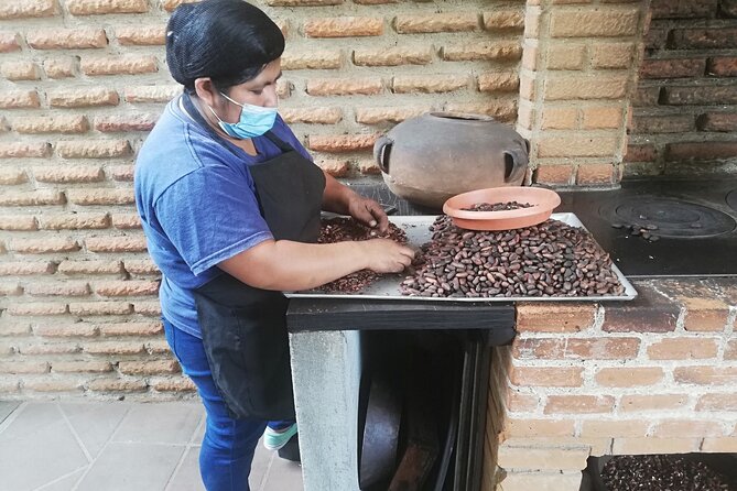 Antigua’s Living Villages Tour - Stop 4: San Antonio Aguas Calientes, textiles, and a real shopping window