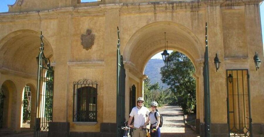 Antigua Sip 'n Cycle Half-Day Bike Ride and Coffee Tour - The bike ride out of Antigua: easy effort, good views