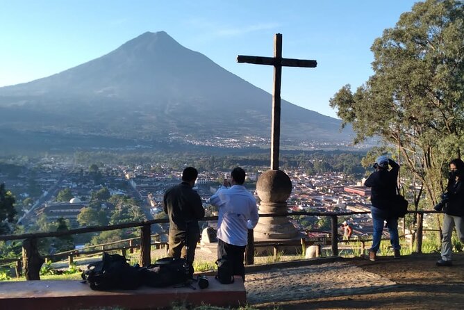 ANTIGUA Villages Tour - Stop 4: San Antonio Aguas Calientes, Kakchiquel Textiles and a Back-Strap Loom