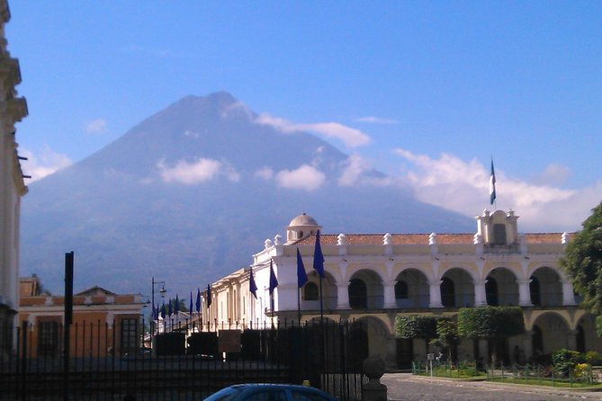 Antigua Walking Tour Morning and Afternoon - Museo de Arte Colonial and the USAC connection in Antigua