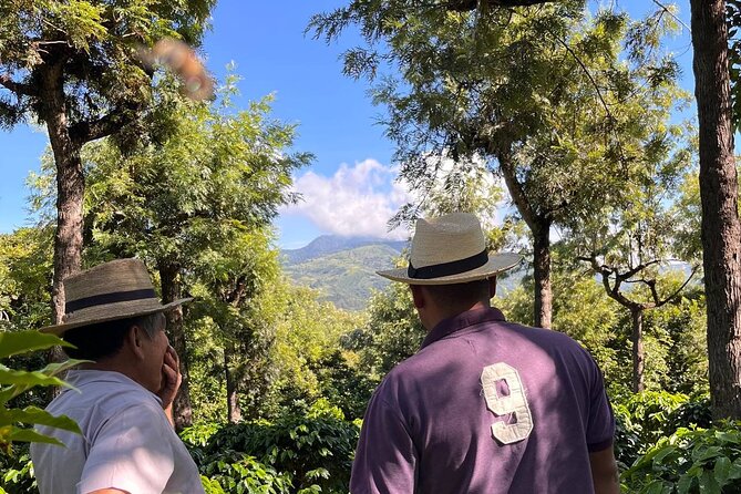 Coffee Tour in Sacatepéquez with Tasting - Snack and family hospitality, not an afterthought