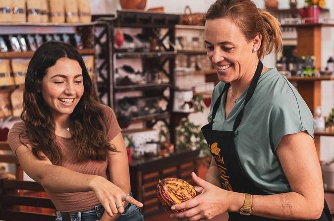 Discover Chocolate Making in Antigua Guatemala - Grinding and Mashing: Turning Cacao Seeds Into Drinkable Flavor
