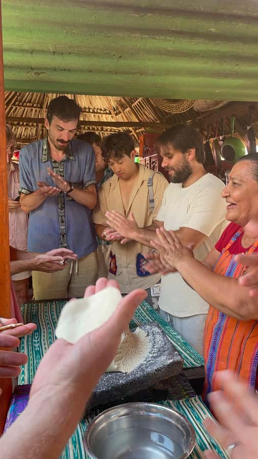El Paredón: Traditional Cooking Class with a Local Family - Language and comfort: planning for a Spanish-led class