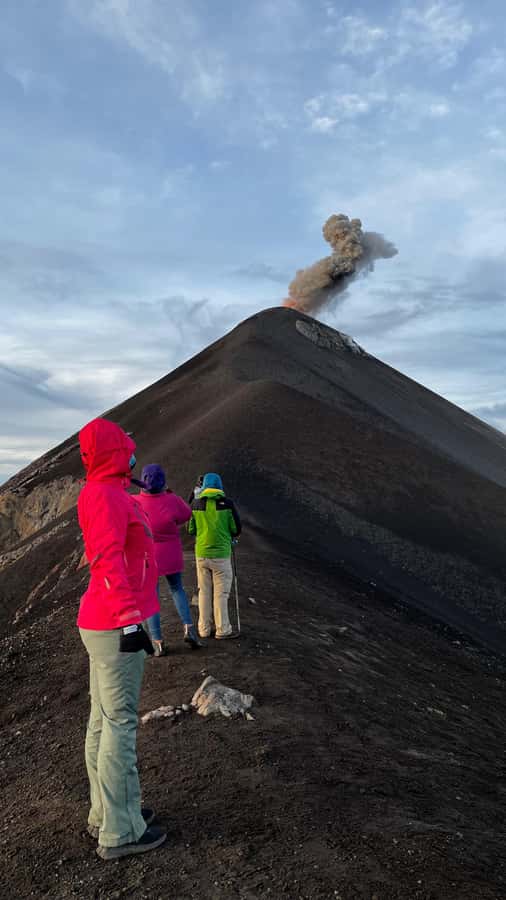 From Antigua: 2-Day Acatenango Volcano Hiking with Guide - The descent: same trail, different mindset