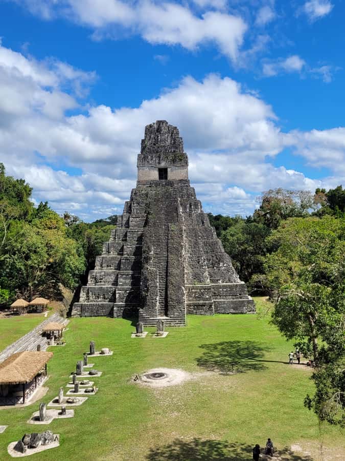 From Flores: Tikal VIP Exclusive cultural Tour All inclusive - Entering Tikal With the VIP-Style Pace From Flores