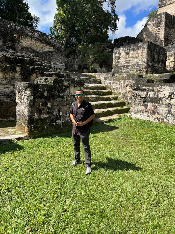 From Flores: Tikal VIP Exclusive cultural Tour All inclusive - The Mayan Temples You’ll Focus On, Plus 1,700 Years of Context