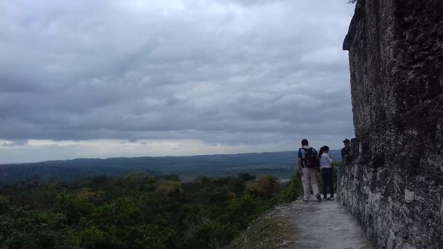 From Flores: Yaxha Ruins Guided Tour - Park essentials: entry fee, quetzals, and cash planning