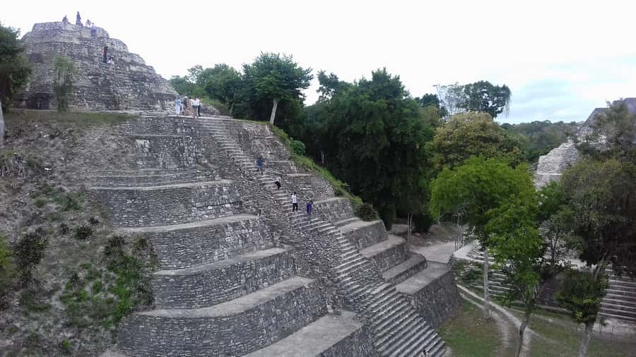 From Flores: Yaxha Ruins Guided Tour - The main risk: pace and guide style at the most important time