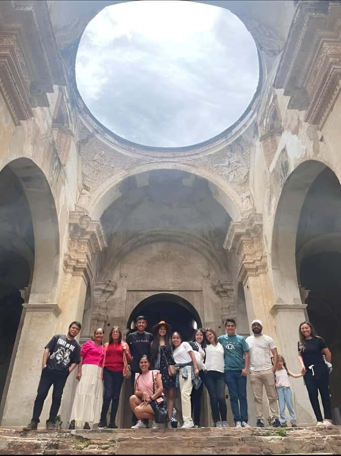 From Guatemala City, Tour to Antigua Guatemala - Santa Catalina Arch, your best shot and how to avoid the rushed feeling