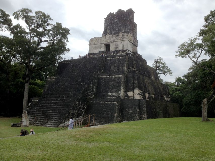 From San Ignacio: Tikal Maya Site Day-Trip with Local Lunch - The guided route through Tikal’s biggest structures