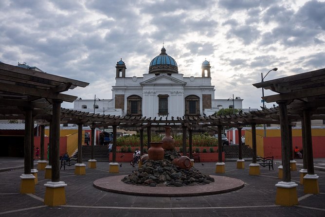Full-Day Guatemala City Sightseeing Tour - Mercado Central: handicrafts, leather, silver, and practical browsing time