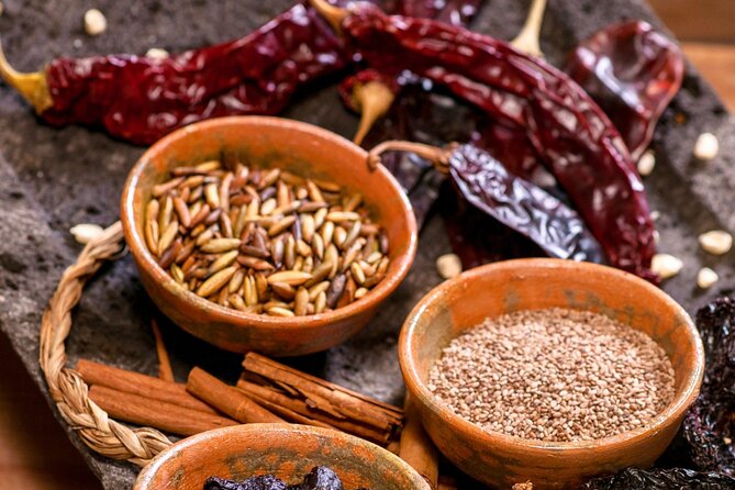 Guatemalan Cooking Class & Market Tour - The market tour: fruit you may not recognize and shopping tips you can use later