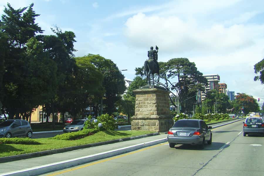 Half-Day Guatemala City Explorer Tour - Las Américas Avenue And Berlin Plaza, A Quick Start With Big Ideas