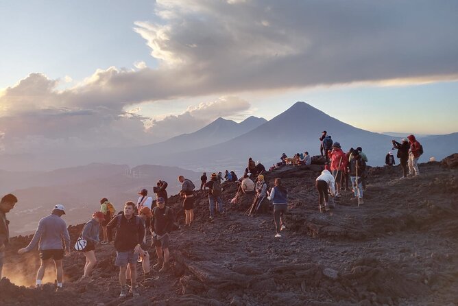 Hike to Pacaya Volcano from Antigua - The hike up: pacing, steep sections, and when a horse makes sense