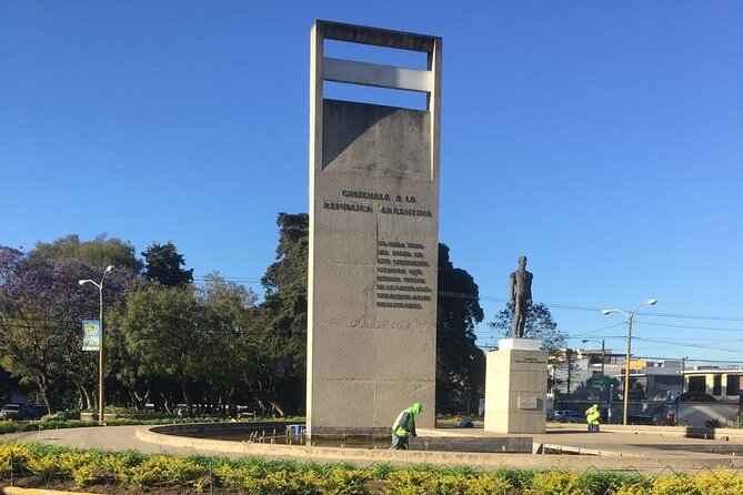 Historical and natural bike tour in Guatemala City - Getting started near Zona 14, and how to avoid meet-up problems