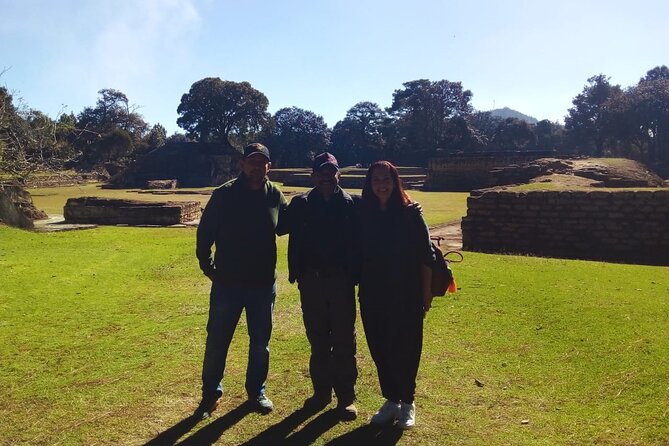IXIMCHE MAYAN RUINS TOUR from La Antigua - The drive to Tecpan: a highlands morning with real scenery