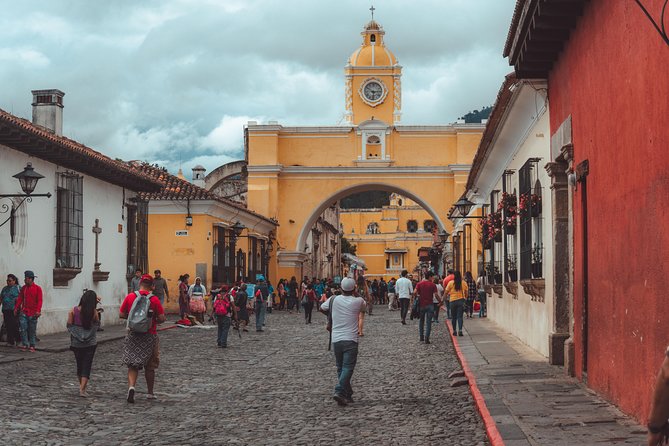 Iximché Ruins and Antigua City Tour from Guatemala City - Antigua Central Plaza and Palacio stops: fast orientation that helps later photos