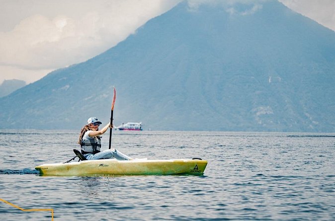 Kayaking on Lake Atitlan - Guide team energy and what the good days have in common