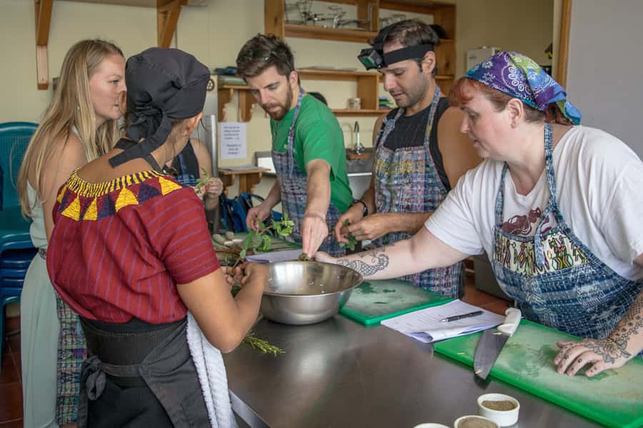 Lake Atitlan Maya Kitchen: 3-Hour Cooking Class - Santa Cruz la Laguna: why this class feels personal