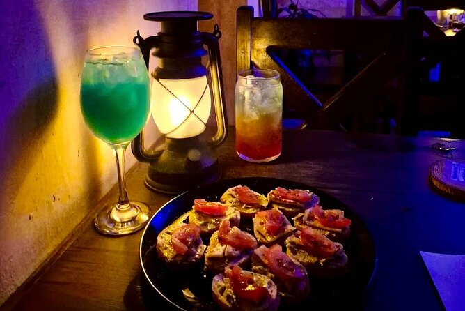 Magical Cocktail Tasting - Fantasy Themed Mixology in Antigua - Fantasy Mixology at El Alquimista Café, Antigua