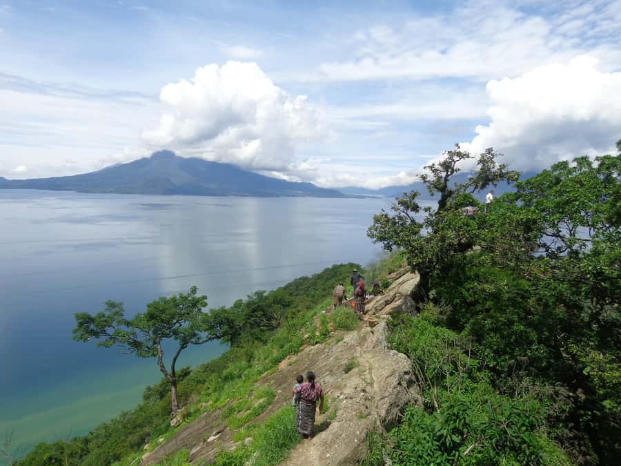 Mayan Home Stay San Jorge Lake Atitlan - Comfort and housing expectations: private room, shared bathroom
