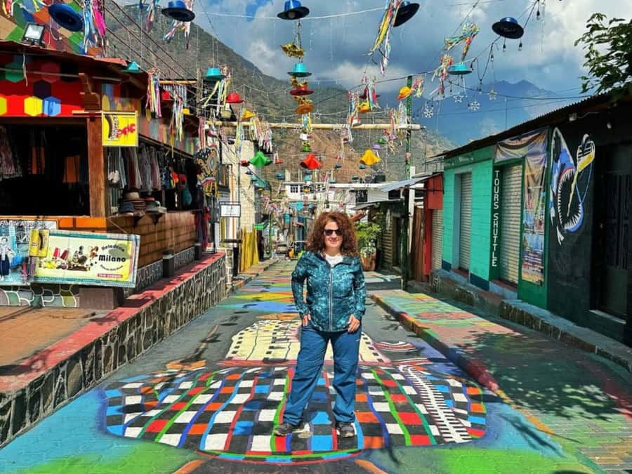 One-day tour from Antigua to Lake Atitlán - San Juan La Laguna at 11:30: art, weaving, and natural dye workshops