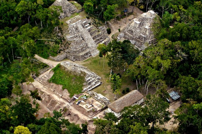 One Day Tour Yaxha all Inclusive from Flores - Entering Yaxha National Park, what the ruins experience actually feels like
