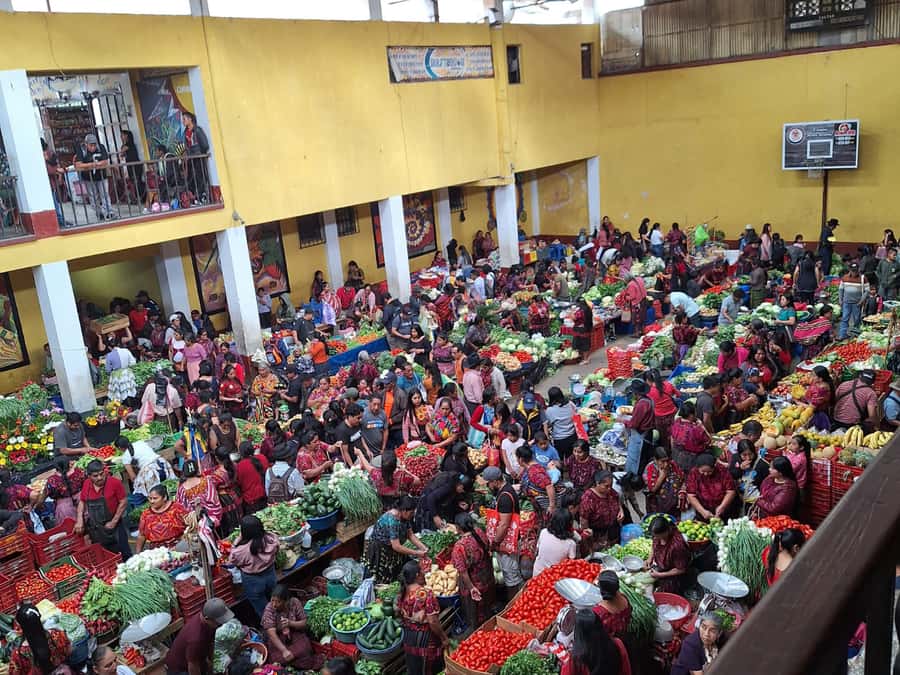 One-day visit to Chichicastenango from Antigua Guatemala - Lunch time in Chichicastenango: plan on buying your own