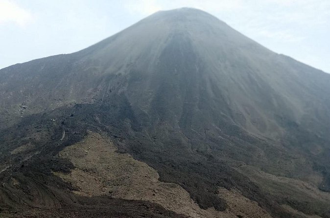 Pacaya Hike from Antigua an Adventure with Roasted Marshmallows - Price and value: does $29 really cover your day