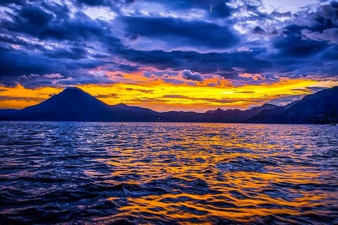 PRIVATE SHUTTLE AIRPORT/ANTIGUA - LAKE ATITLAN or VICEVERSA - Pickup at the Airport Exit, Signs, Bags, and Real Communication