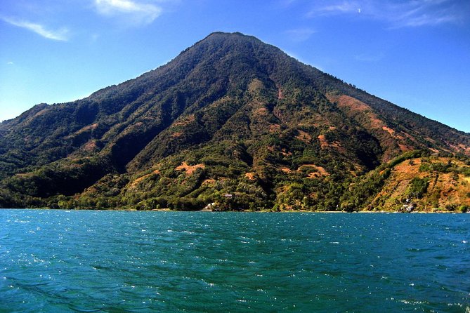 PRIVATE SHUTTLE ANTIGUA - LAKE ATITLAN or Vice-versa - Your ride in the minivan, what comfort actually means on this route