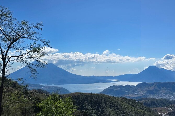 Private Transfer From Antigua to Panajachel Atitlan - Pueblo Real farm stop: the 10 minutes that make a difference