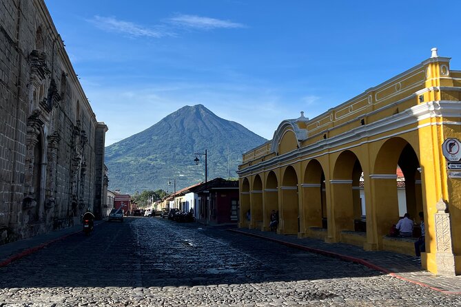 Private Transfer from La Aurora International Airport to Antigua - The Route You Ride: Zones 12 and 11 to Antigua