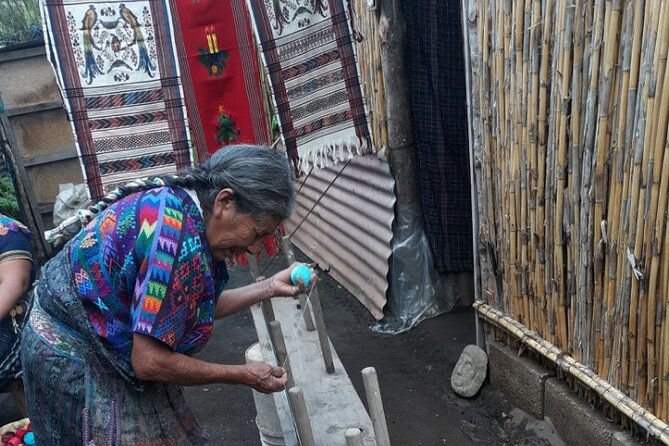 San Antonio Aguascalientes Weaving Tour from Antigua - Returning to Antigua: The Easy Ending Back at Parque Central