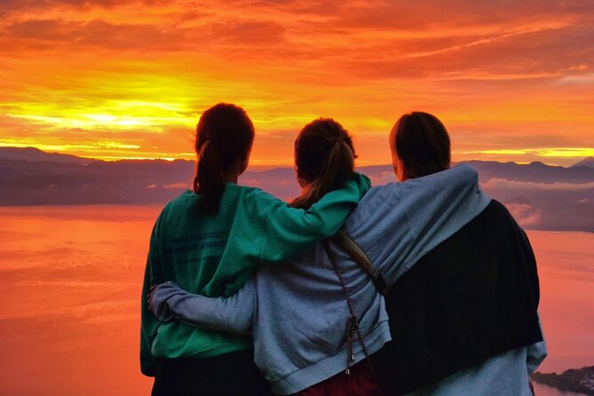Sunrise Hike Tour on Indian's Nose Mountain - Santa Clara La Laguna: your first real climb starts here
