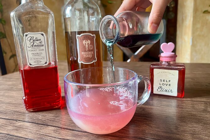 The Enchanted Cauldron: Mixology Experience in Antigua - Non-alcoholic and family-friendly wizard options