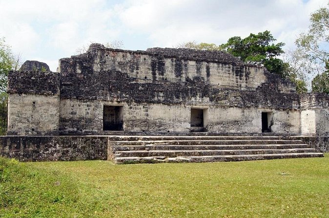 Tikal and Yaxha Overnight Trip by Air from Antigua - Jungle Realities: Bugs, Humidity, and Sturdy Walking Shoes