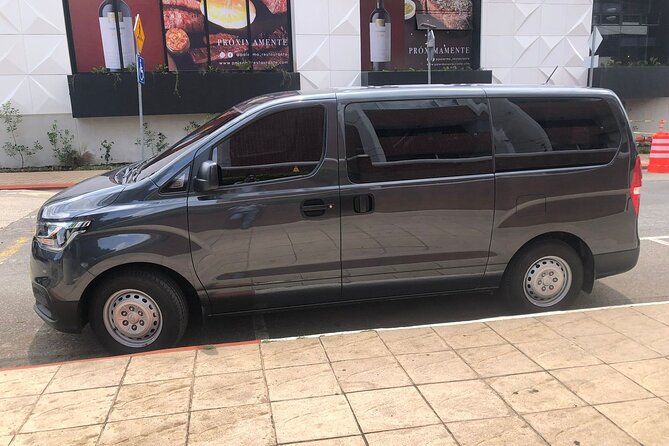 Transfer from Airport to Antigua - Comfort, Safety, and the Human Touch Behind the Wheel