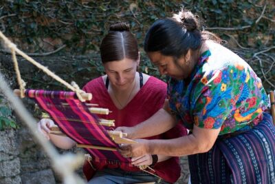 Two Hours Private Backstrap Weaving Workshop in Antigua