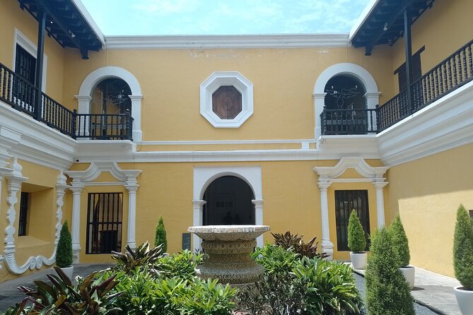 Walking tour Jewels of Antigua : A Tour of the Unmissable - The Jesuit recovery project, where history is still being rebuilt